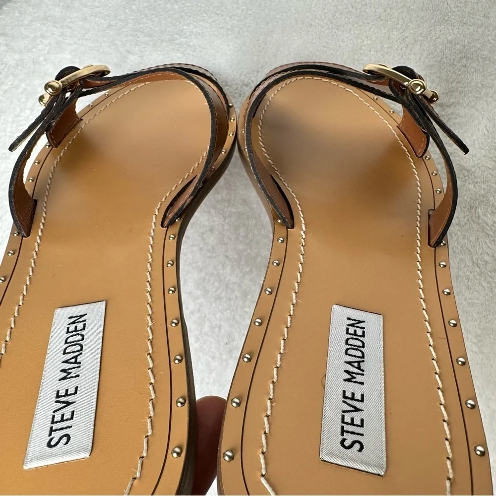 NWOB Steve Madden Tan Buckle Sandals in Size 8M - Picture 9 of 9